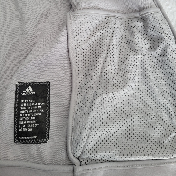 Adidas Toronto Maple Leafs sweater - Picture 6 of 6